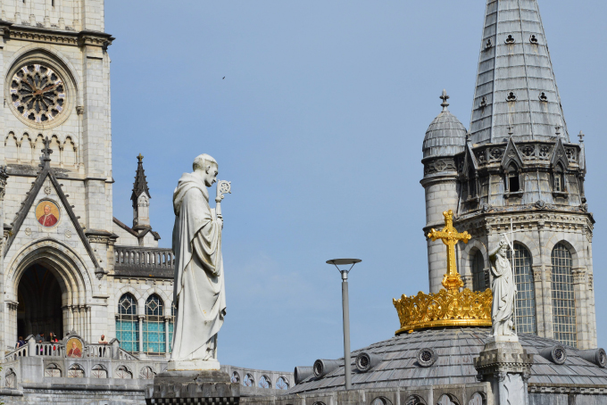 Lourdes et ses sanctuaires